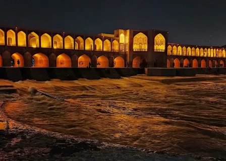 پل خواجو در اصفهان
