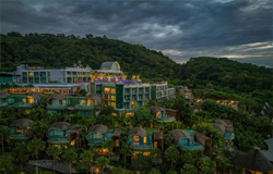 CREST RESORT